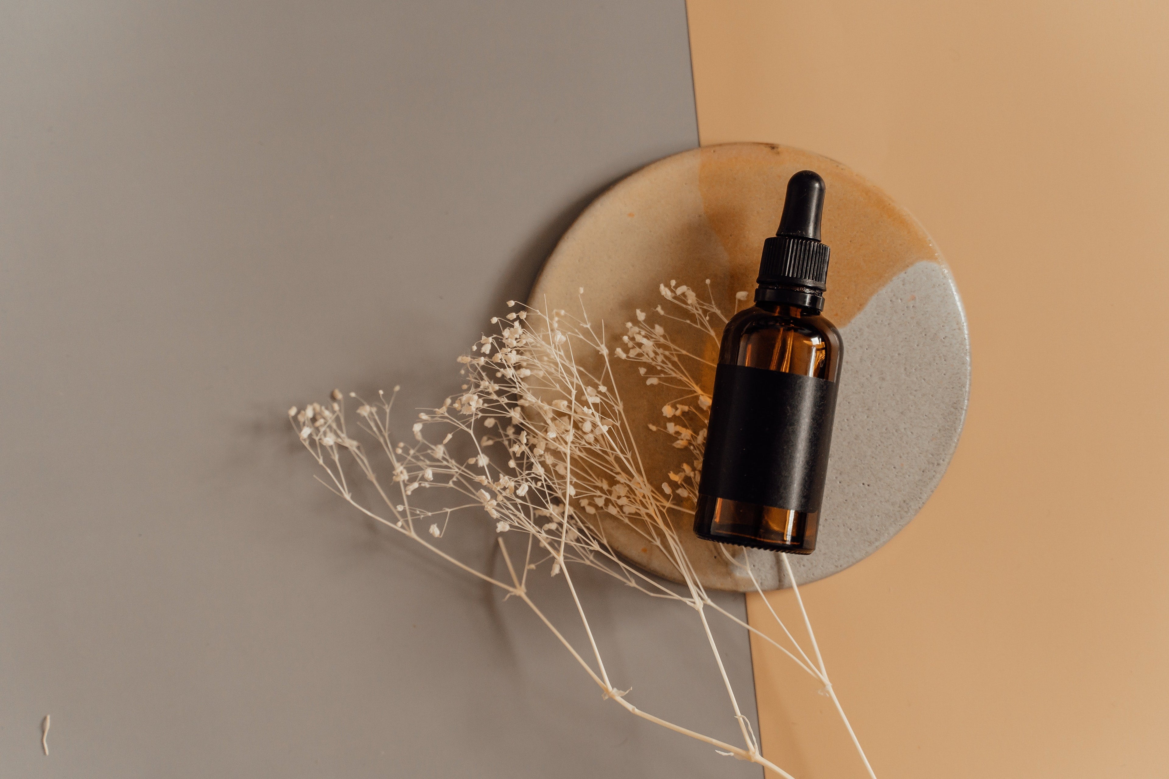 Descubre las diferencias entre perfume y fragancias